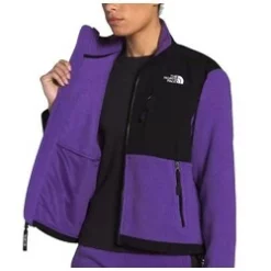 The North Face 95 Retro Denali Womens Fleece Jacket -Outlet The North Face Store NF0A3XCENL4 W0L 17