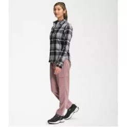 The North Face Womens Berkeley Girlfriend Long Sleeve Shirt -Outlet The North Face Store NF0A4QNP 2